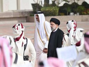 Qatari Emir (L), With Iranian president 