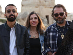 The band consists of two lead singers, Ali and Saad Khair 