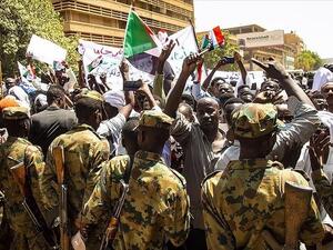 الولايات المتحدة لا تمضي قدما في هذا الوقت بالمساعدة الملتزمة أصلا بالحكومة 