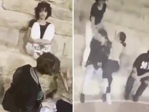 فتاة تعنف صديقتها 