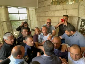 اقتحام منزل الشهيدة شيرين أبو عاقلة