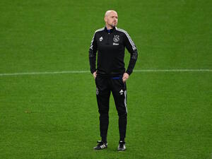 File photo taken on November 2, 2021 Ajax Amsterdam's Dutch head coach Erik Ten Hag takes part in a training session in Dortmund. (Photo by Ina FASSBENDER / AFP) File photo taken on November 2, 2021 Ajax Amsterdam's Dutch head coach Erik Ten Hag takes part in a training session in Dortmund. (Photo by Ina FASSBENDER / AFP)