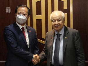 Chinese Ambassador to Jordan Discusses Furthering Bilateral Ties With Dr. Abu-ghazaleh