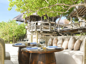 إنطلق في عطلة عائلية مميزة هذا الصيف في منتجع وسبا جيه دبليو ماريوت المالديف (JW Marriott Maldives Resort & Spa) 