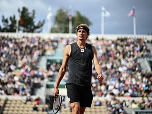 Germany's Alexander Zverev reacts as he plays against Spain's Bernabe Zapata Miralles during their men's singles match on day eight of the Roland-Garros Open tennis tournament at the Court Suzanne-Lenglen in Paris on May 29, 2022. (Photo by Christophe ARCHAMBAULT / AFP) Germany's Alexander Zverev reacts as he plays against Spain's Bernabe Zapata Miralles during their men's singles match on day eight of the Roland-Garros Open tennis tournament at the Court Suzanne-Lenglen in Paris on May 29, 2022. (Photo by Christophe ARCHAMBAULT / AFP)