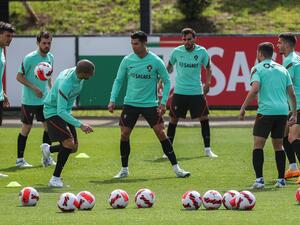 جانب من تدريب منتخب البرتغال (المصدر: أ ف ب)