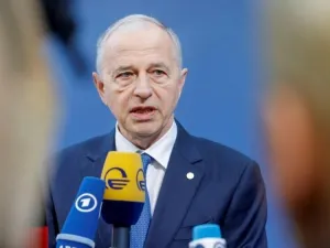 نائب الأمين العام لحلف الناتو ميرتشا جيوانا