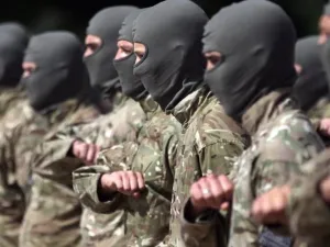 مرتزقة يقاتلون مع اوكرانيا في مصنع آزوت