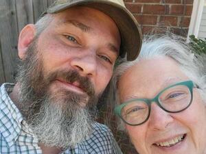 التلفزيون الروسي العام يبث مقاطع فيديو لأمريكيَين مفقودَين بأوكرانيا