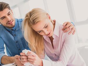 كيف تتعامل مع رجل برج السرطان عندما يتجاهلك؟