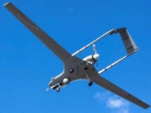 ونشرت وكالات روسية لقطات من مكان الحادث تظهر شظايا طائرة مسيرة تم العثور عليها بالقرب من مكان اندلاع الحريق.