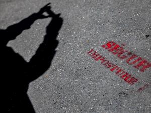 French health professionals strike against staff shortage