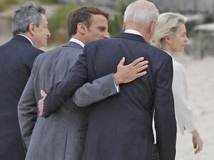 ماكرون وبايدن