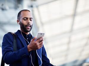 دراسة سيسكو تشير إلى تزايد اعتماد المسافرين على التطبيقات لتنظيم رحلاتهم والتخطيط لها