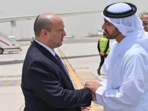 بينيت في الإمارات