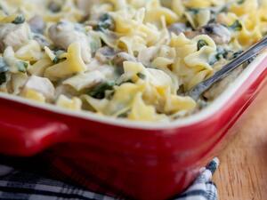 وصفة طاجن الدجاج الكريمي بالسبانخ