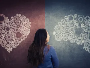 ما هو الذكاء العاطفي ولماذا هو مهم للعلاقات؟ 