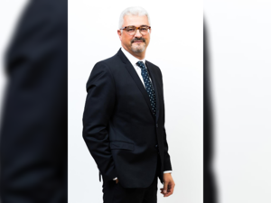 Salesforce Report Shows 92% of UAE Respondents Say Experience Is as Important as Products