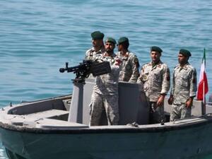 عناصر من القوات البحرية الإيرانية