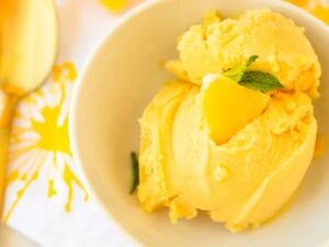 وصفة آيس كريم المانجو وجوز الهند