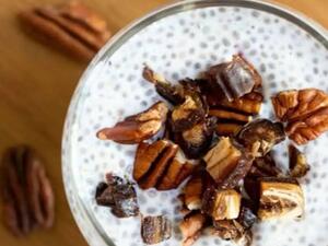 وصفة صحية: بودينغ الشيا بالتمر 