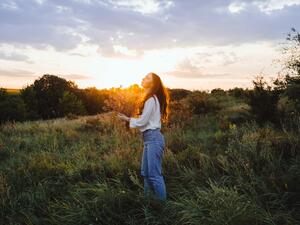 ما هي فوائد اشعة الشمس ؟ 