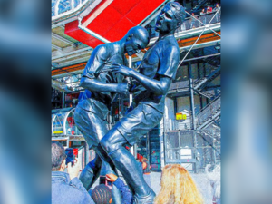 Zinedine Zidane statue in Qatar