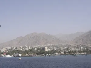  اصابة سياح اسرائيليين في حادث بحري في العقبة