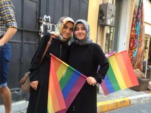 من تحريم الإجهاض إلى نشر المثلية