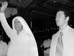 جلود والقذافي 