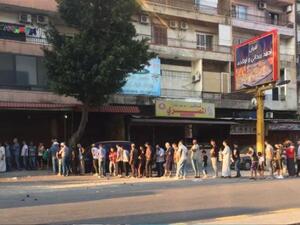 تدخلت قوة من الجيش اللبناني وعملت على ضبط الوضع حيث سارعت لإقفال أبواب الفرن