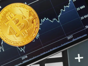 أسعار العملات الرقمية: البيتكوين يرتفع إلى 19 ألف دولار