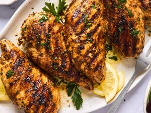 وصفة الدجاج المشوي على الطريقة اليونانية