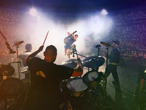 DHL Teams up with Coldplay to Make their Tour as Sustainable as Possible