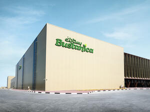 Emirates Flight Catering Opens World’s Largest Vertical Farm in Dubai