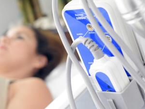 تفسير الحلم بجراحة سرطان الثدي في الأحلام