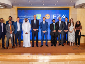 تعاون بين هيئة المنطقة الحرة الدولية وبنك دبي التجاري لتقديم حلول مصرفية حصرية لشركاء العمل والشركات المرخص لها
