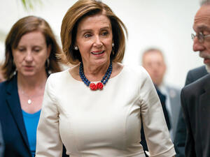 نانسي بيلوسي تنطلق الى تايون رغم التحذيرات الصينية