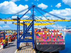 Dubai Chamber of Commerce Members’ Exports Grow by 17.8 in H1 2022