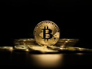 أسعار العملات الرقمية: البيتكوين ثابت على 20 ألف دولار