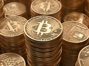 أسعار العملات الرقمية: البيتكوين مستقر على 23 ألف دولار