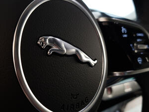 Jaguar Projects EVs to Generate 60% of Sales by 2030