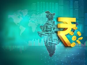 Oil Drop Pushes Indian Rupee Up to 79.99 per Dollar