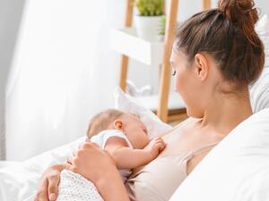 أسباب اختيار الأم للرضاعة الطبيعية