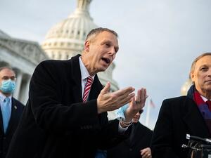 النائب الأمريكي سكوت بري