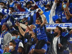 جماهير نادي الهلال السعودي (المصدر: أ ف ب)