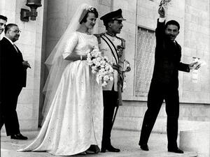 من مراسم زفاف الملك الحسين بن طلال و الأميرة منى (المصدر Getty Images)