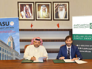 Kuwait Finance House – Bahrain Offers Education Financing to Applied Science University’s Students