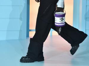 وعاء الطلاء من LV 