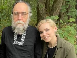 ألكسندر دوغين وابنته داريا دوغين